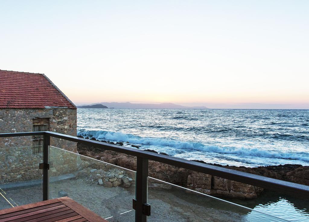 Ocean Waves Hotel Ханя Екстериор снимка
